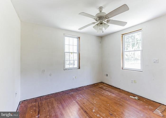 MIDDLE RIVER - Residential