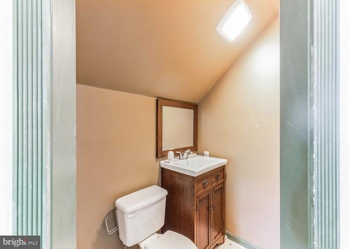 MIDDLE RIVER - Residential