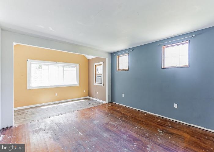 MIDDLE RIVER - Residential