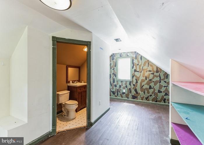 MIDDLE RIVER - Residential