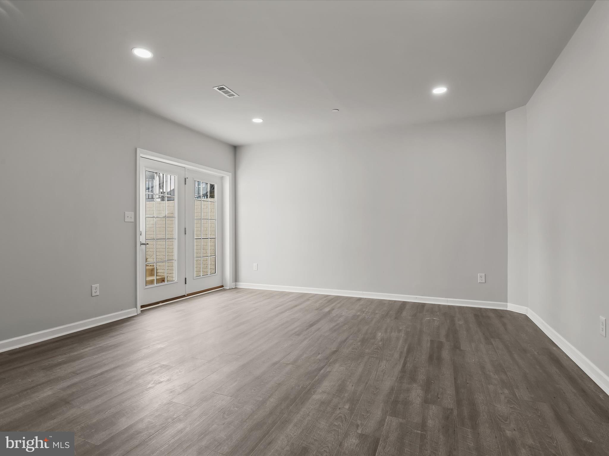 MAPLE LAWN SOUTH - Residential