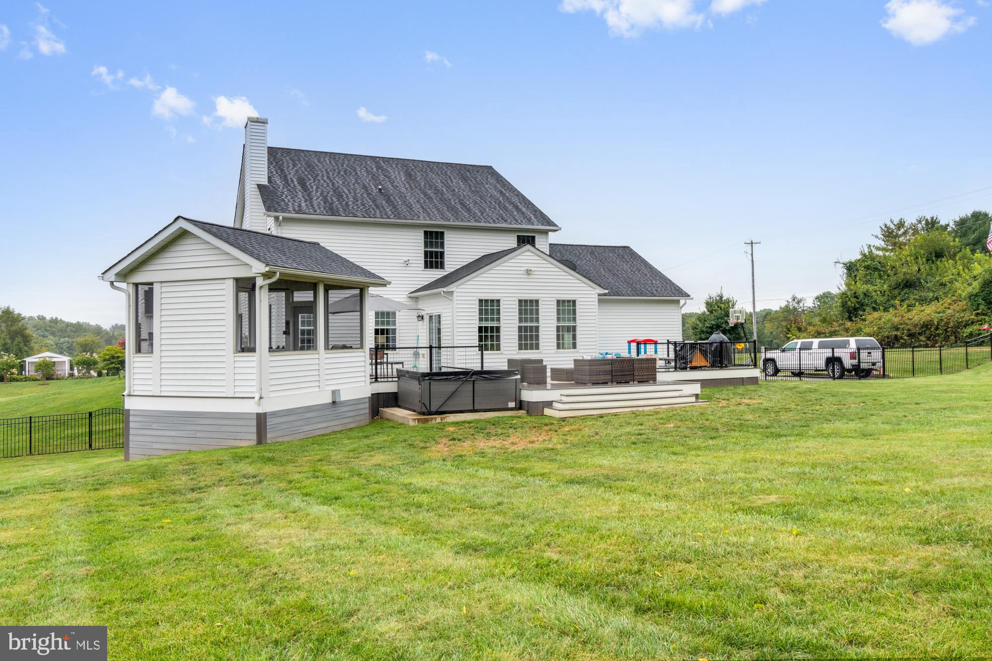 GRAYSONS RIDGE - Residential