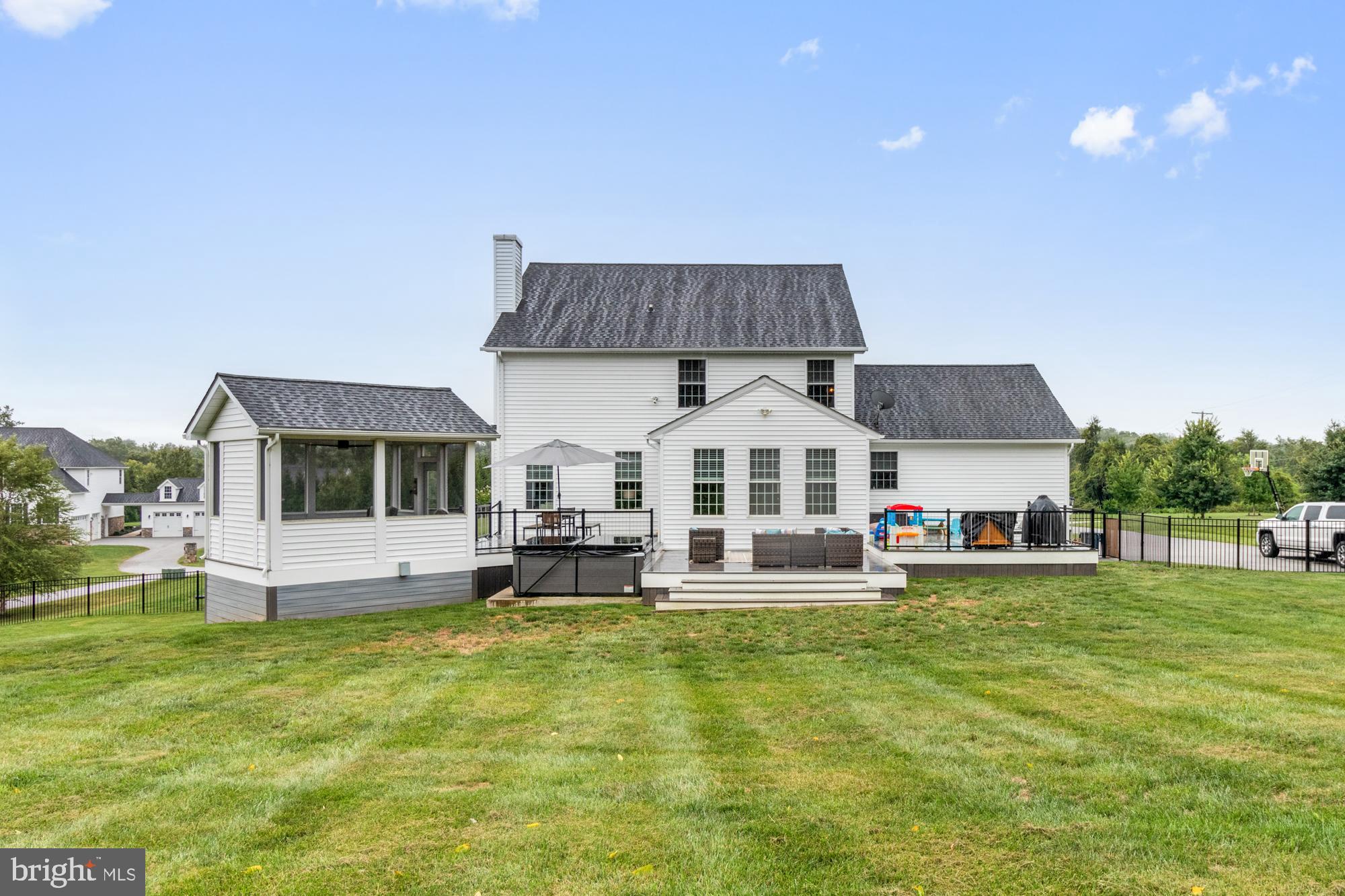 GRAYSONS RIDGE - Residential