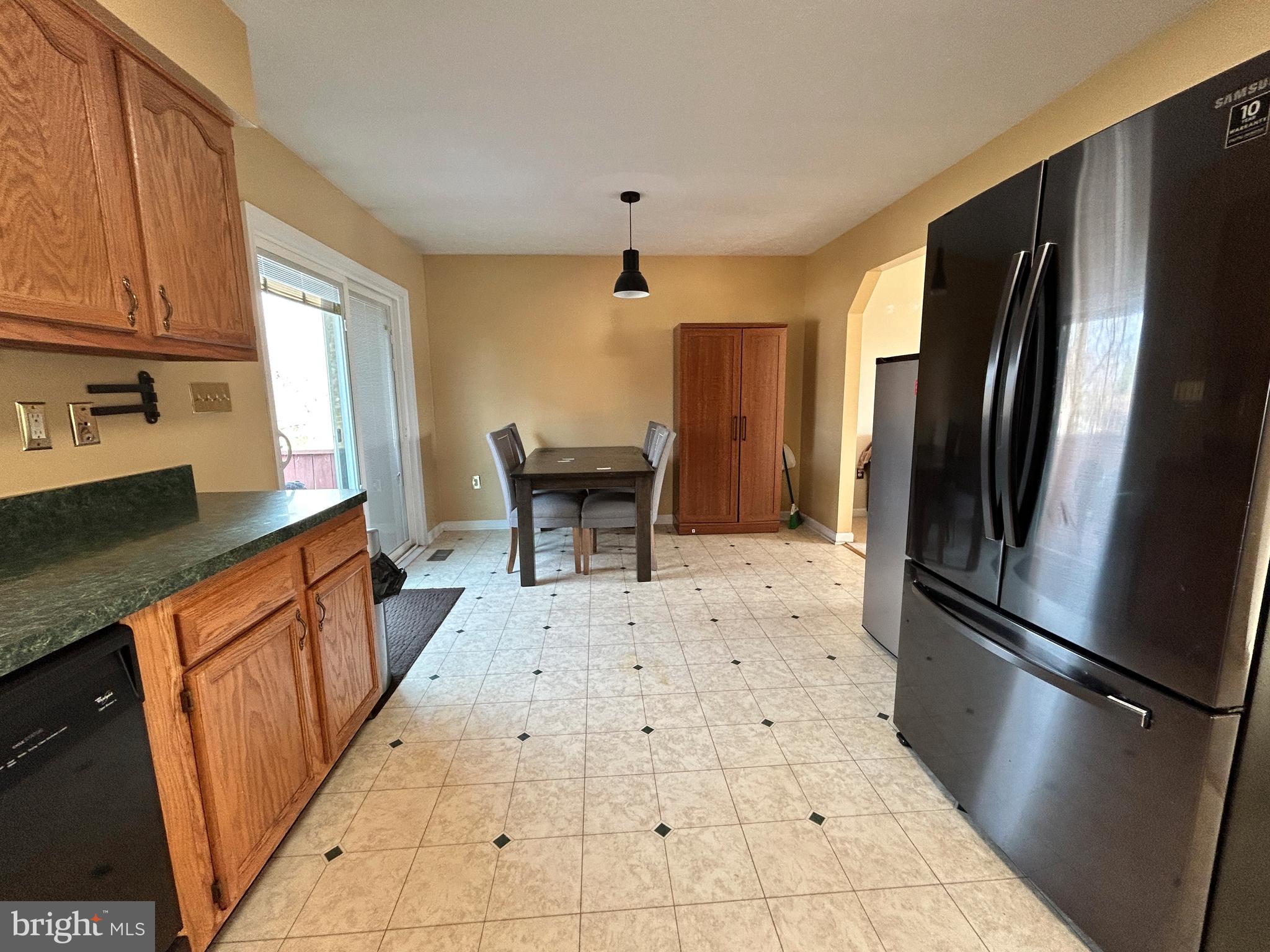 ELIZABETH STATION - Residential