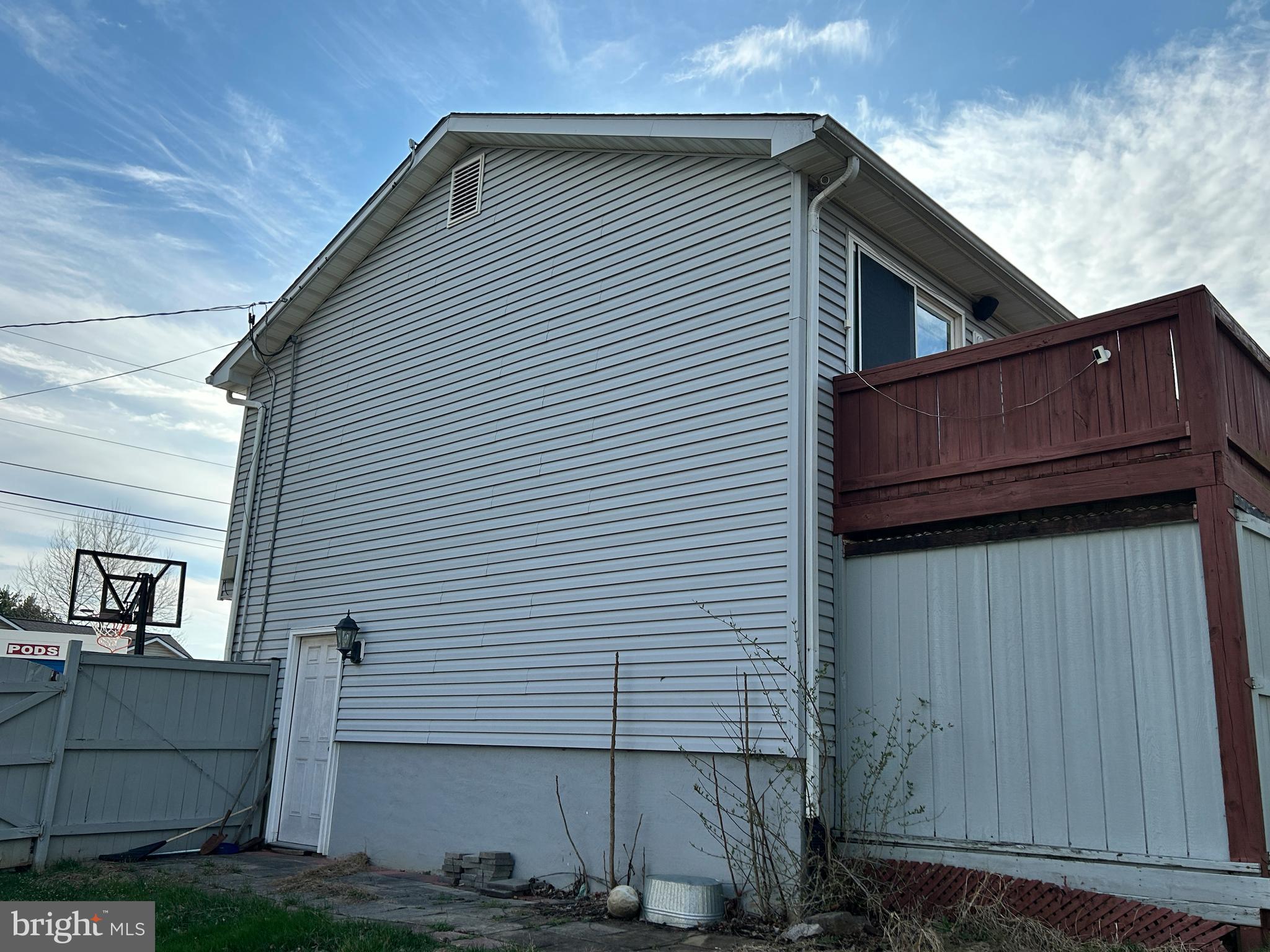 ELIZABETH STATION - Residential