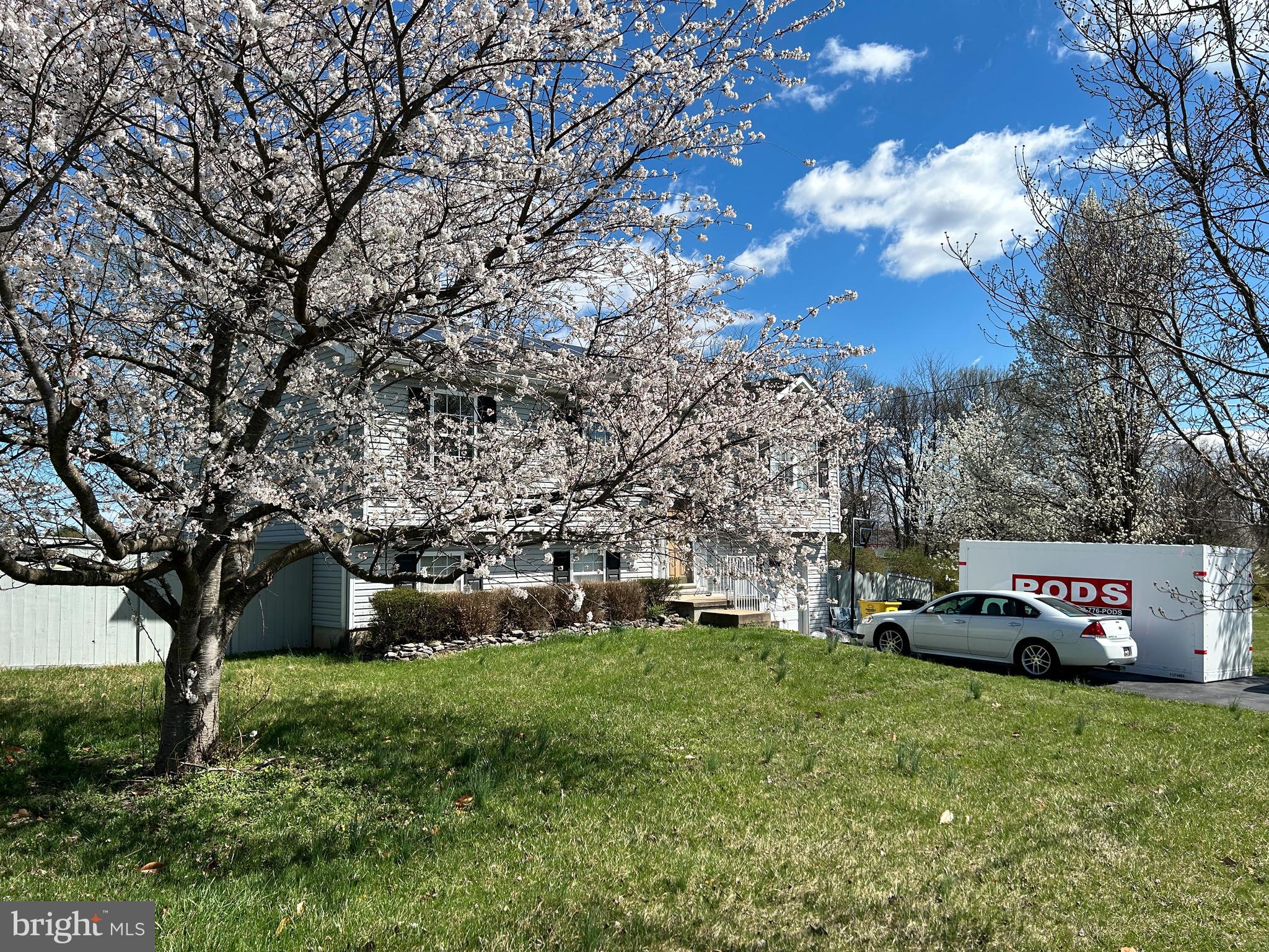 ELIZABETH STATION - Residential