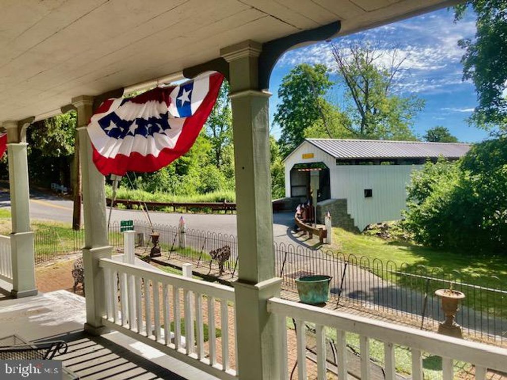 Photo of 100 Middle Creek Road, Lititz, PA 17543 (MLS # PALA2055194)