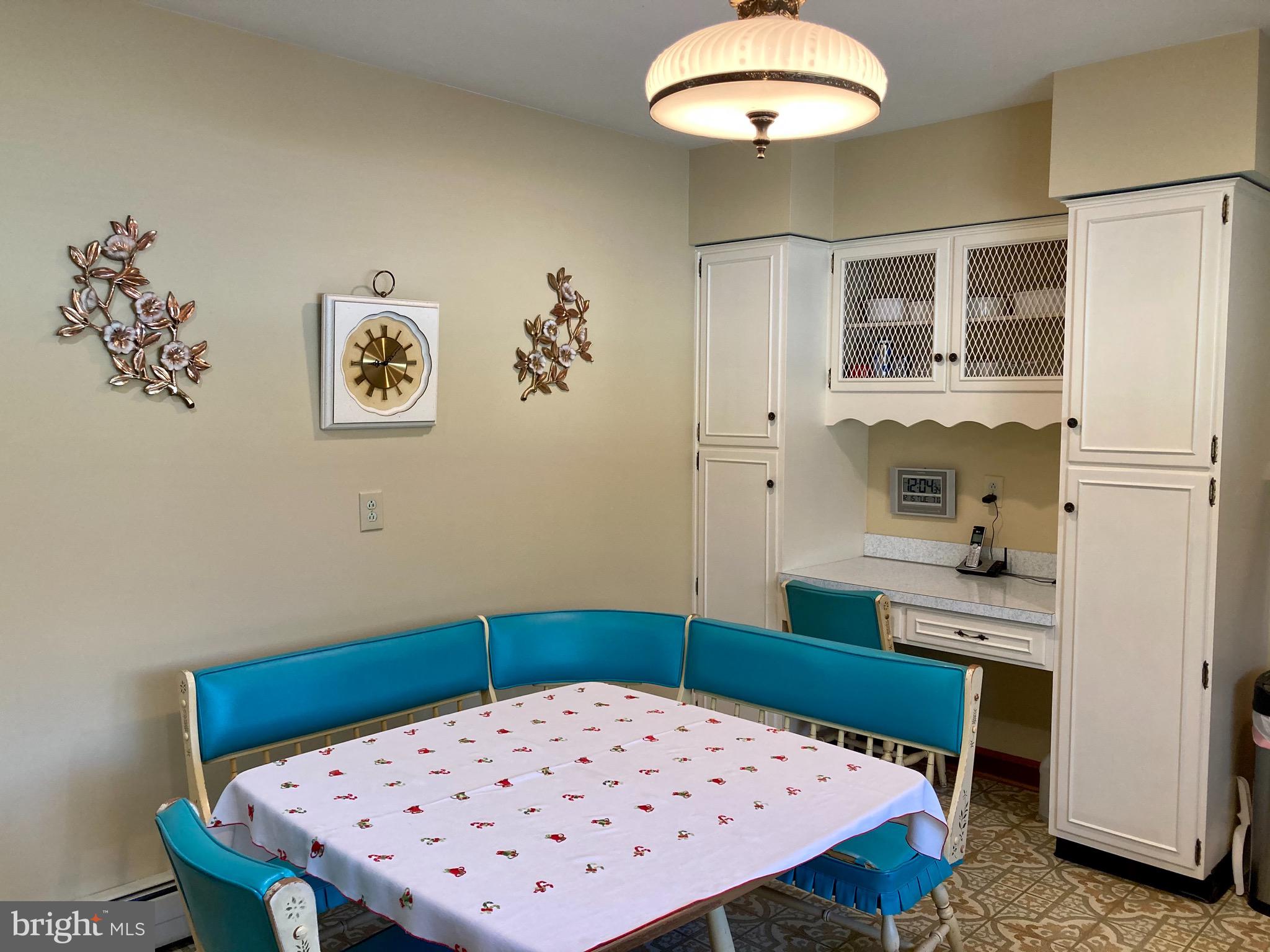 NORRIS PYLES OLD MILL ES - Residential