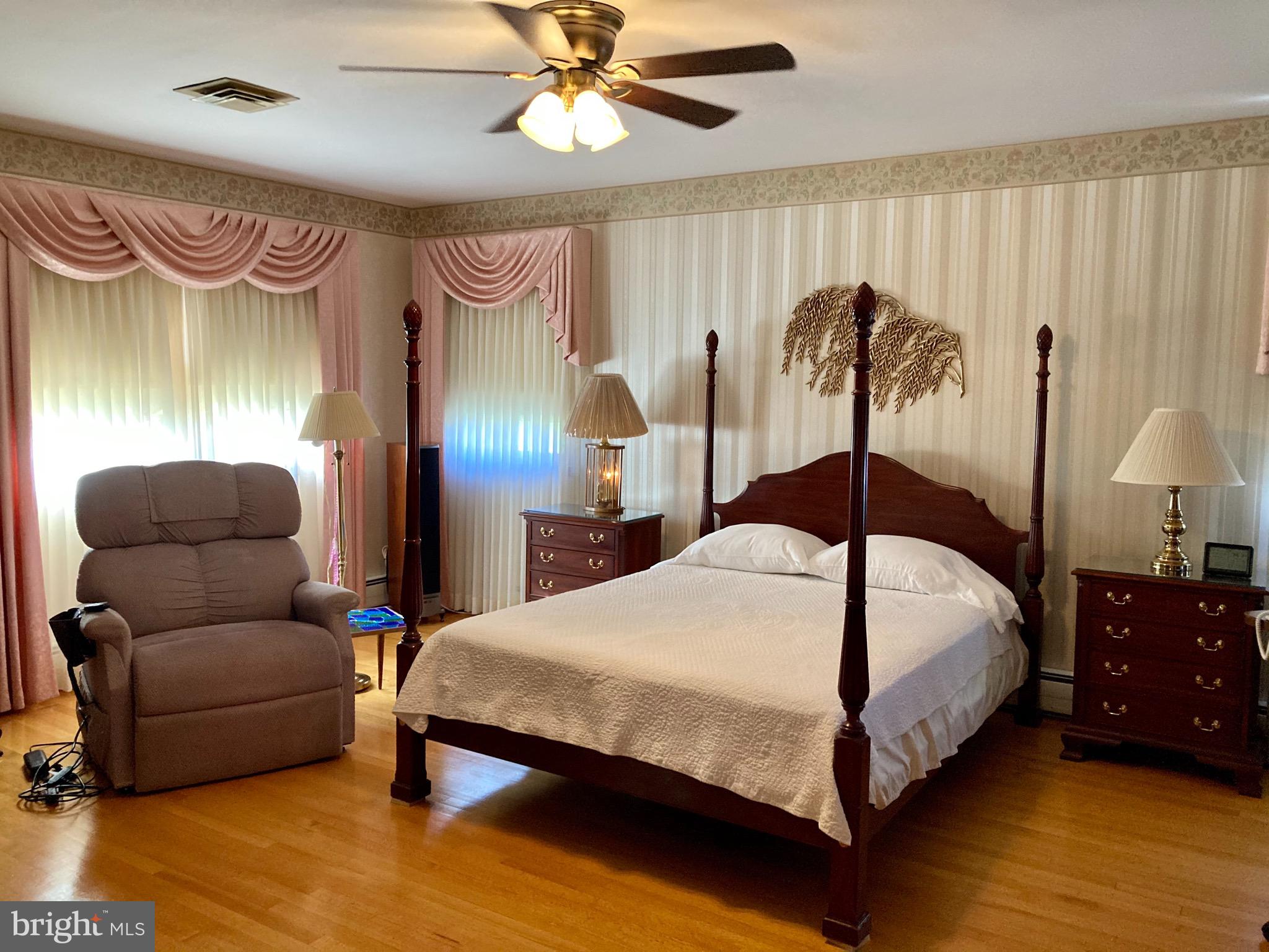 NORRIS PYLES OLD MILL ES - Residential