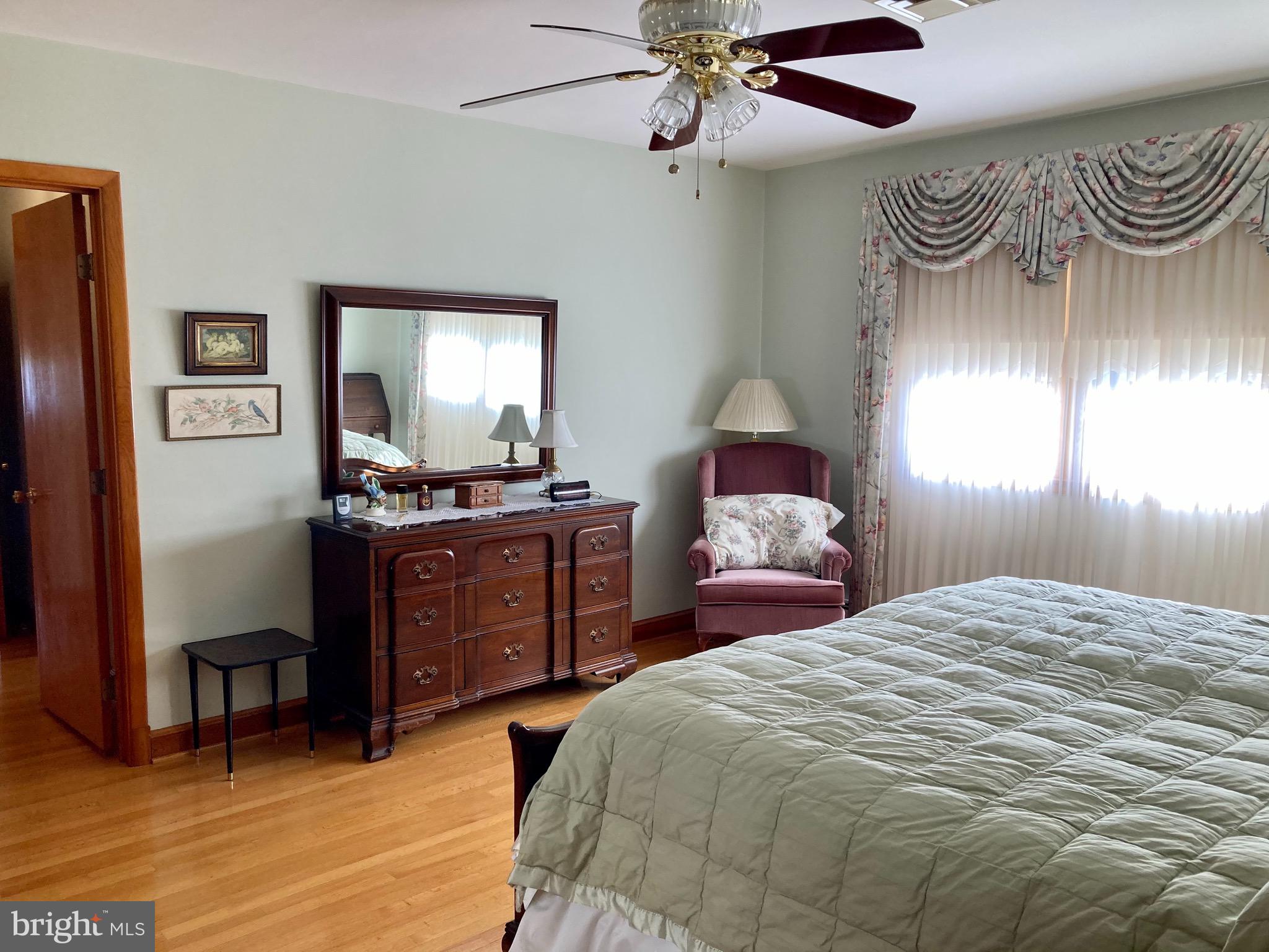 NORRIS PYLES OLD MILL ES - Residential