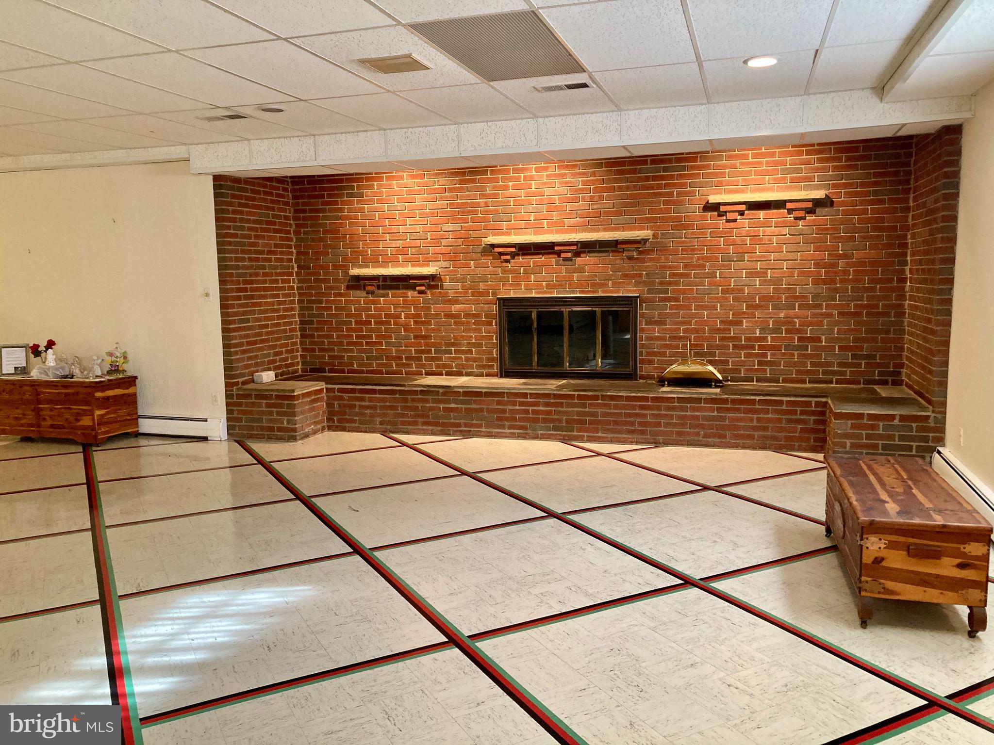 NORRIS PYLES OLD MILL ES - Residential