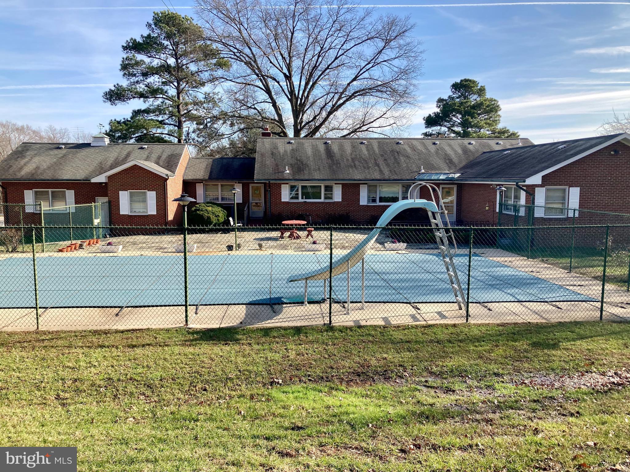 NORRIS PYLES OLD MILL ES - Residential