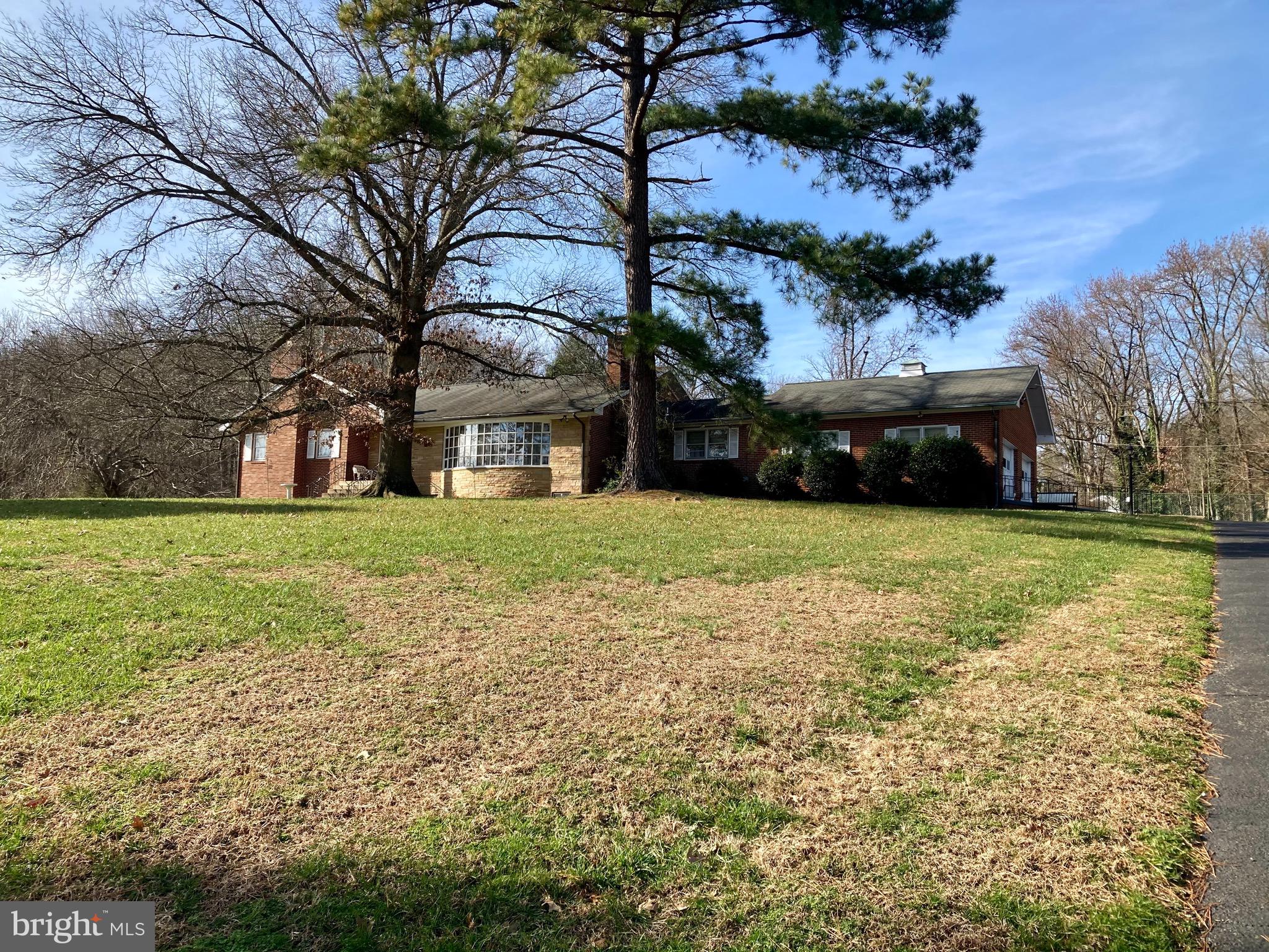 NORRIS PYLES OLD MILL ES - Residential