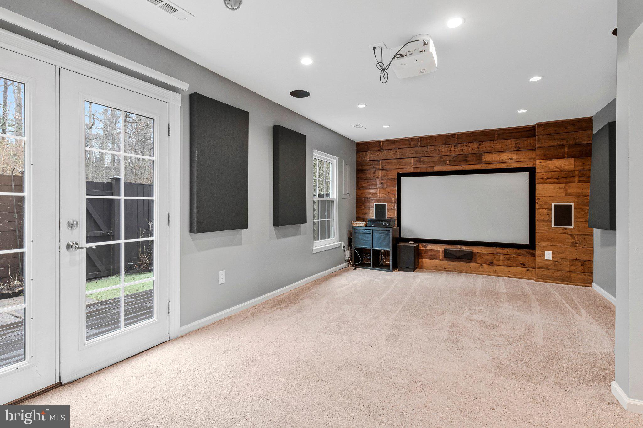 GREENBROOK VILLAGE - Residential