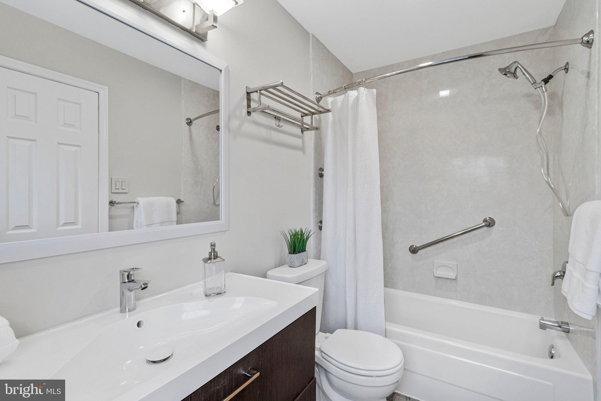 GREENBROOK VILLAGE - Residential