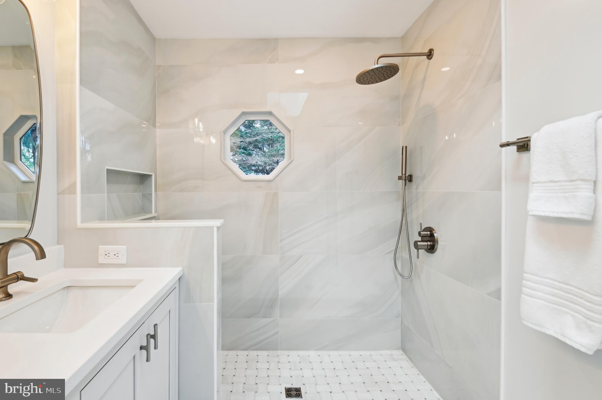 LAKELAND - Residential