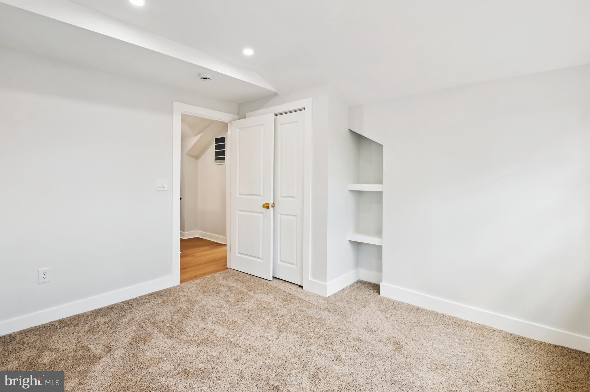 LAKELAND - Residential