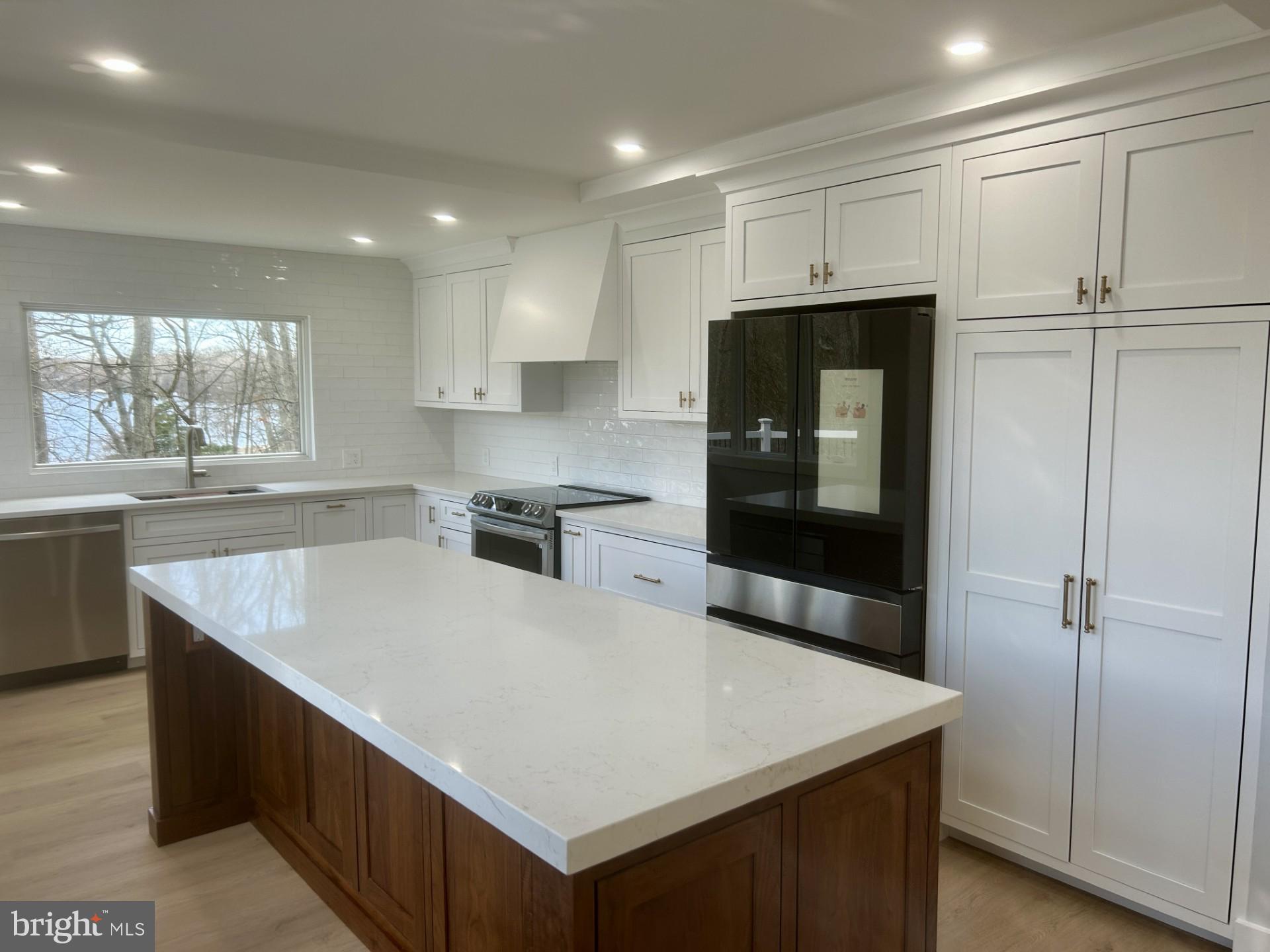 LAKELAND - Residential