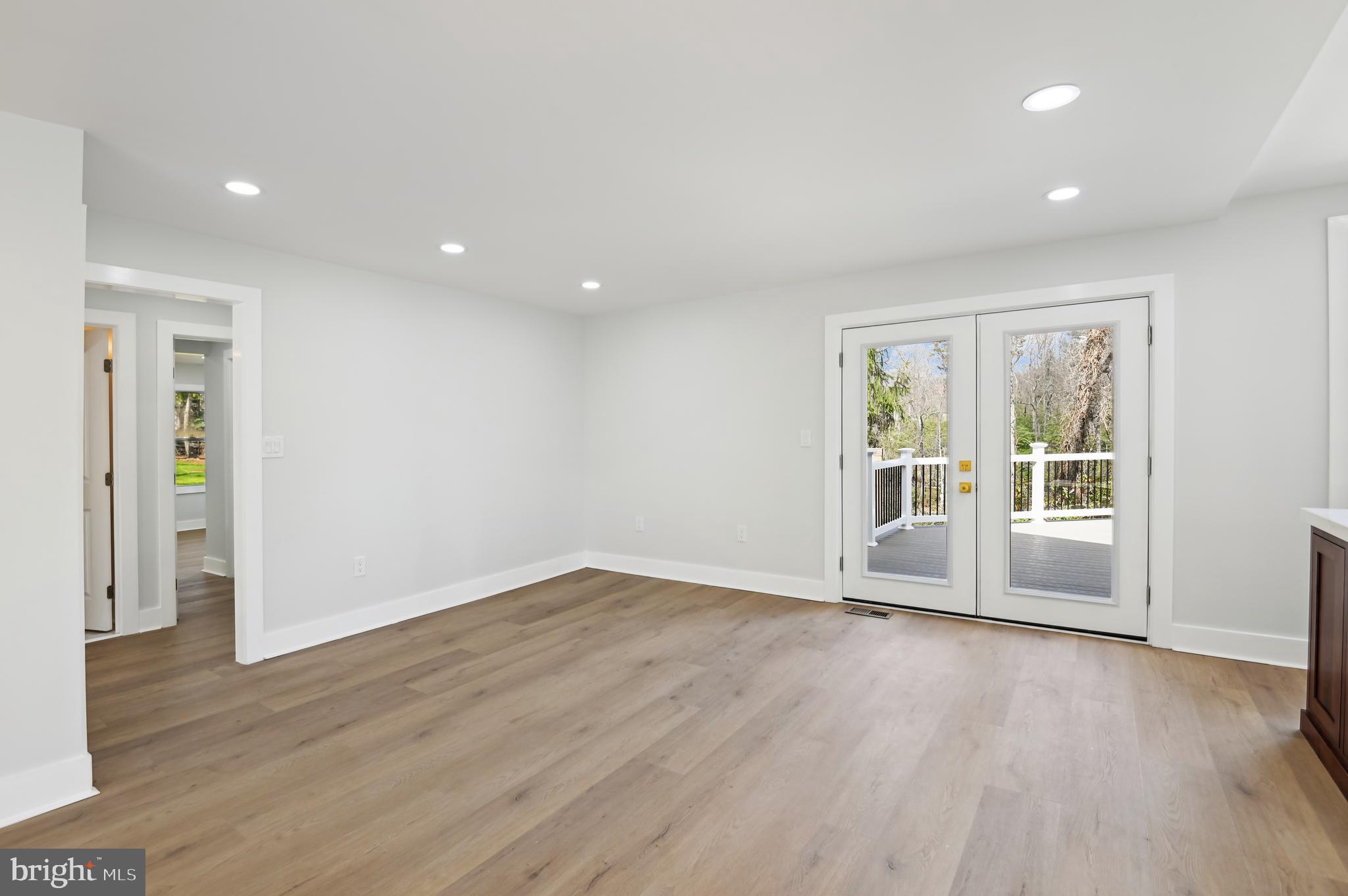 LAKELAND - Residential