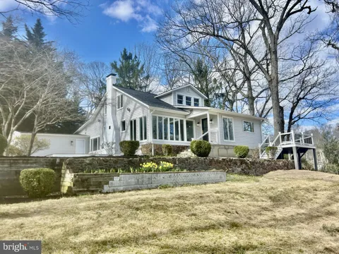 616 Lakeland Road S, Severna Park, MD MLS: MDAA2091622