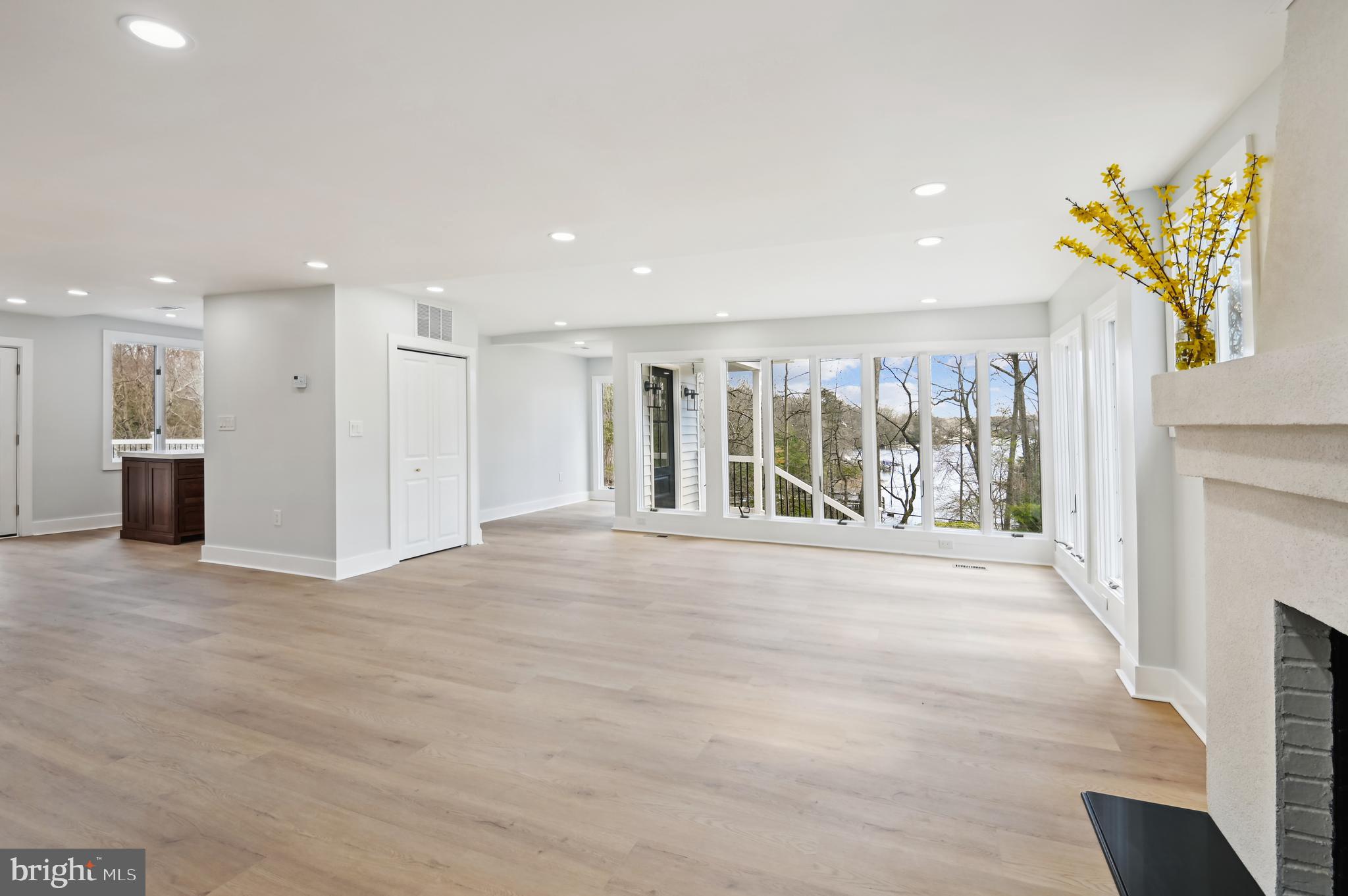 LAKELAND - Residential