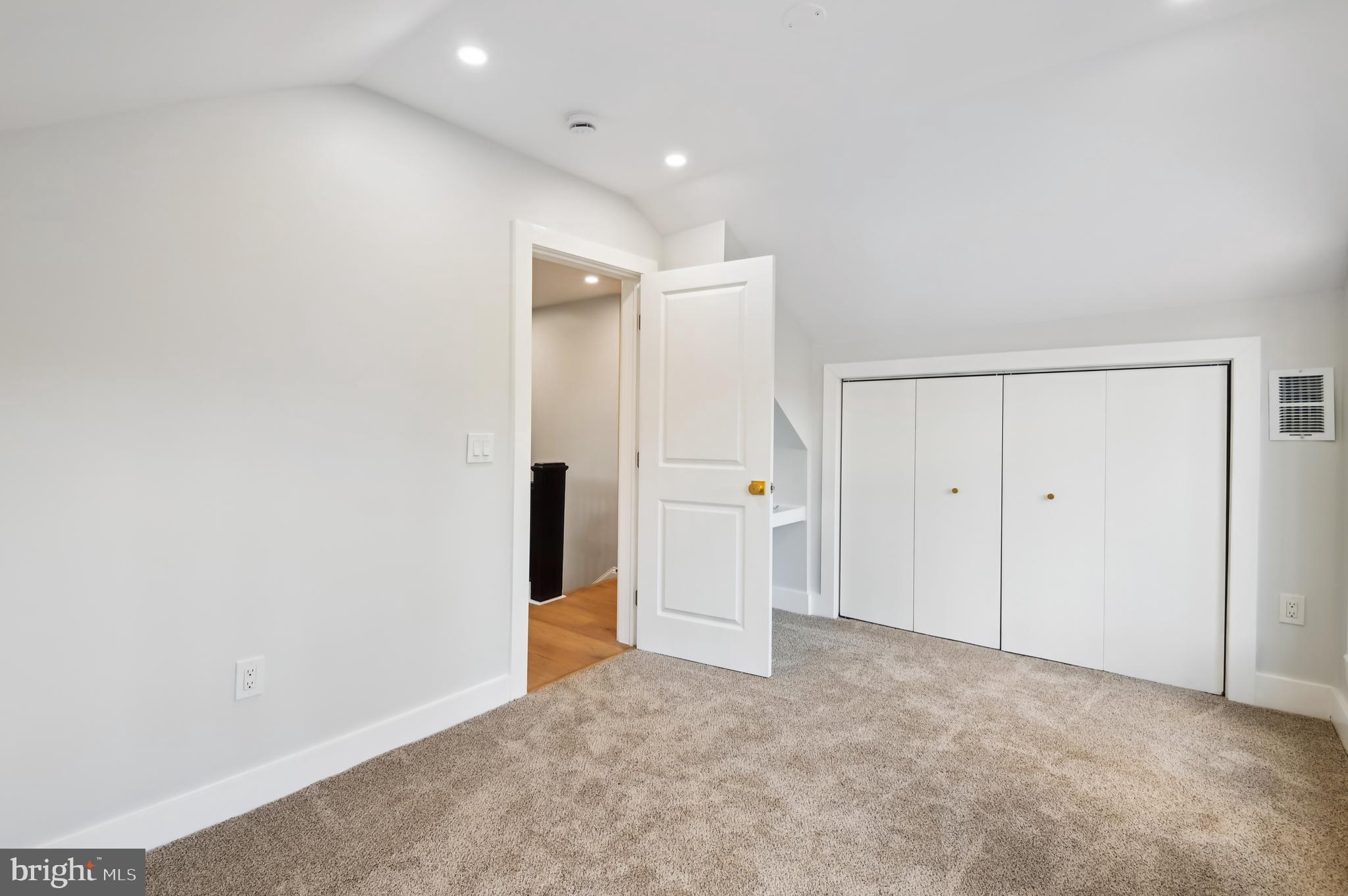 LAKELAND - Residential