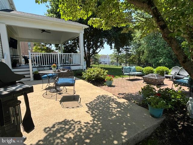 SHEFFIELD GATE - Residential