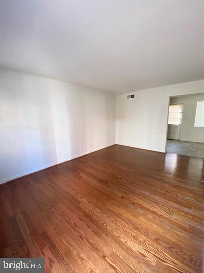 DOWNTOWN FREDERICKSBURG - Residential Lease