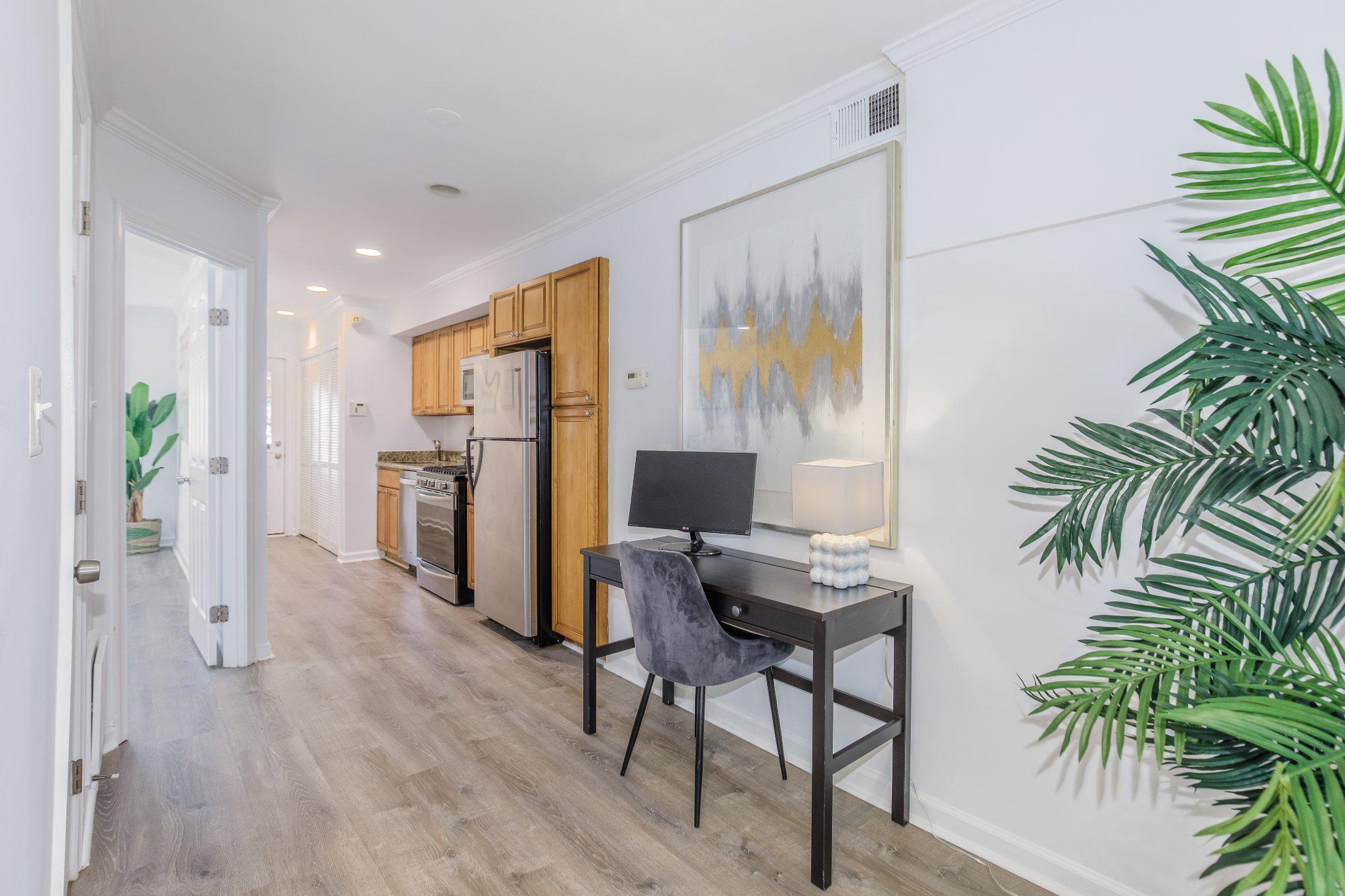 28 17TH STREET SE