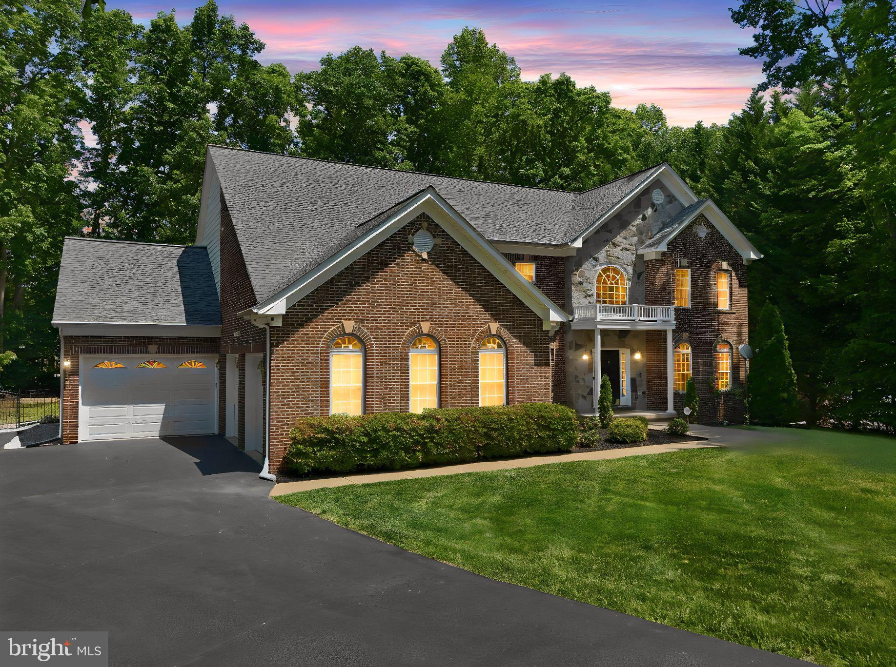CLASSIC OAKS - Residential