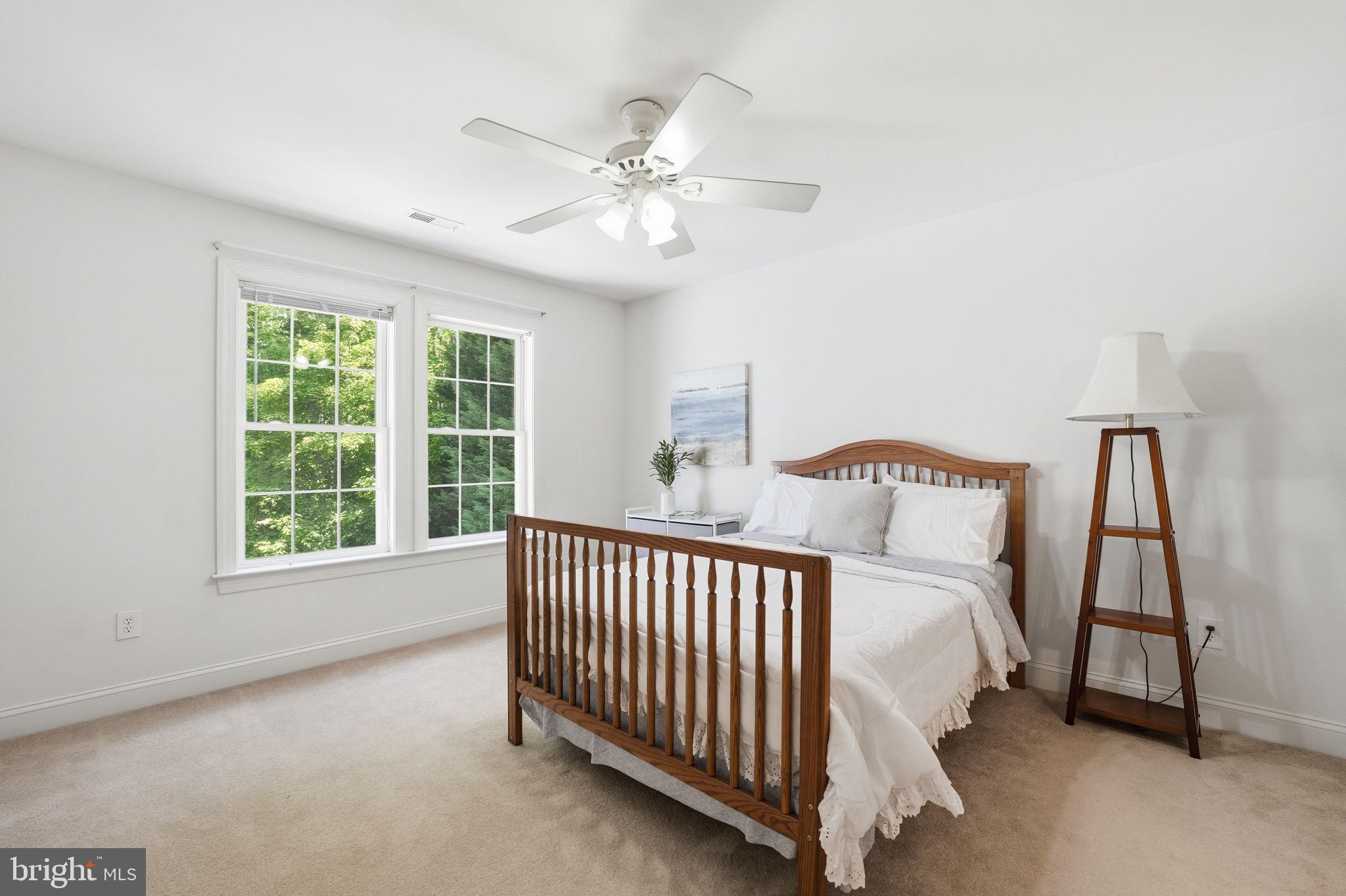 CLASSIC OAKS - Residential
