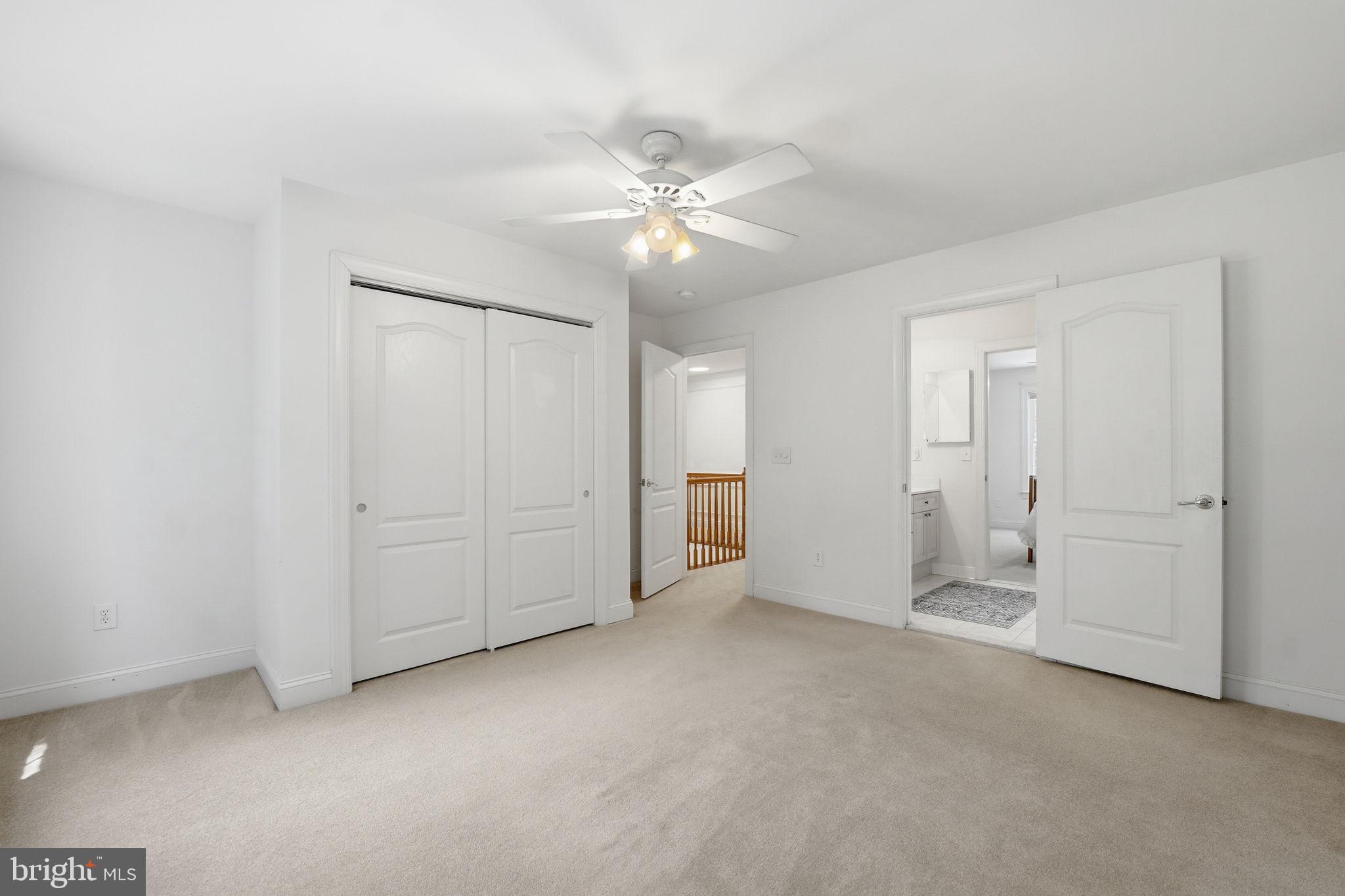 CLASSIC OAKS - Residential