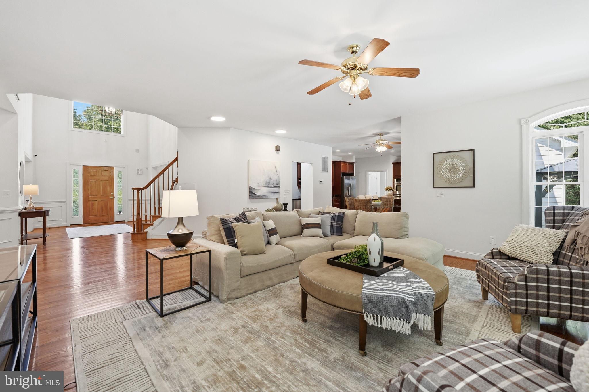 CLASSIC OAKS - Residential