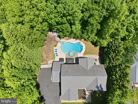 Photo of 13433 Classic Oaks Court, MANASSAS, VA 20112 (MLS # VAPW2120292)