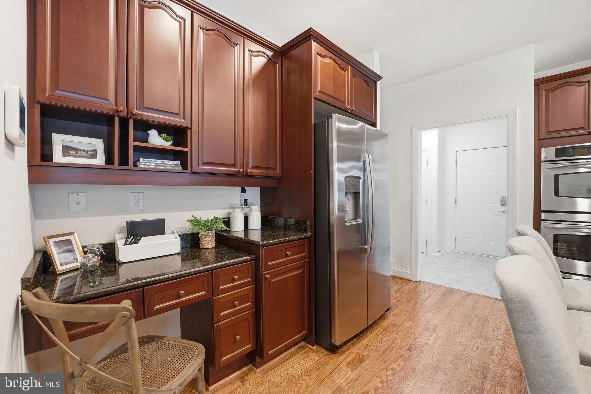 CLASSIC OAKS - Residential