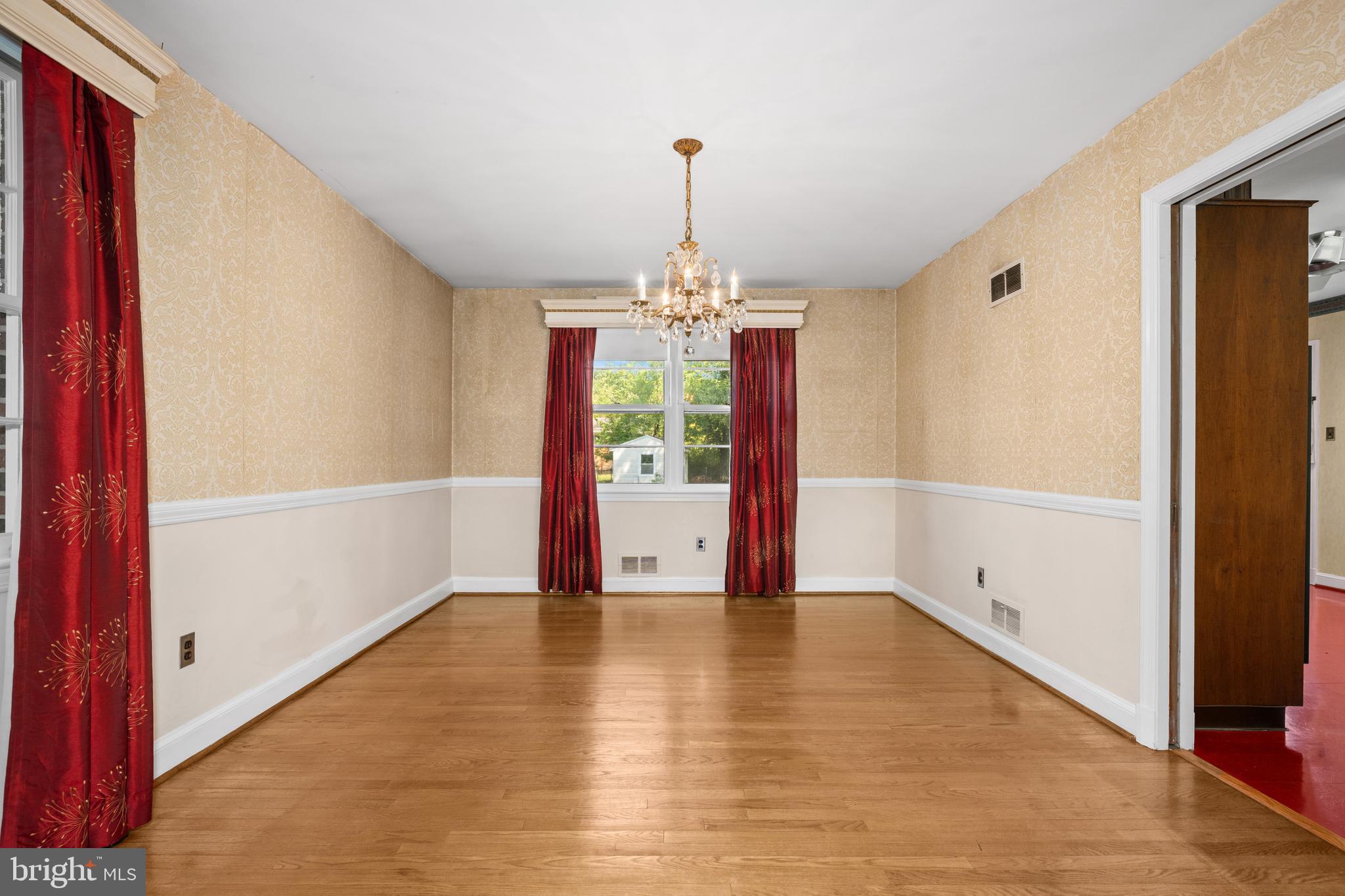 MANCHESTER ESTATES - Residential