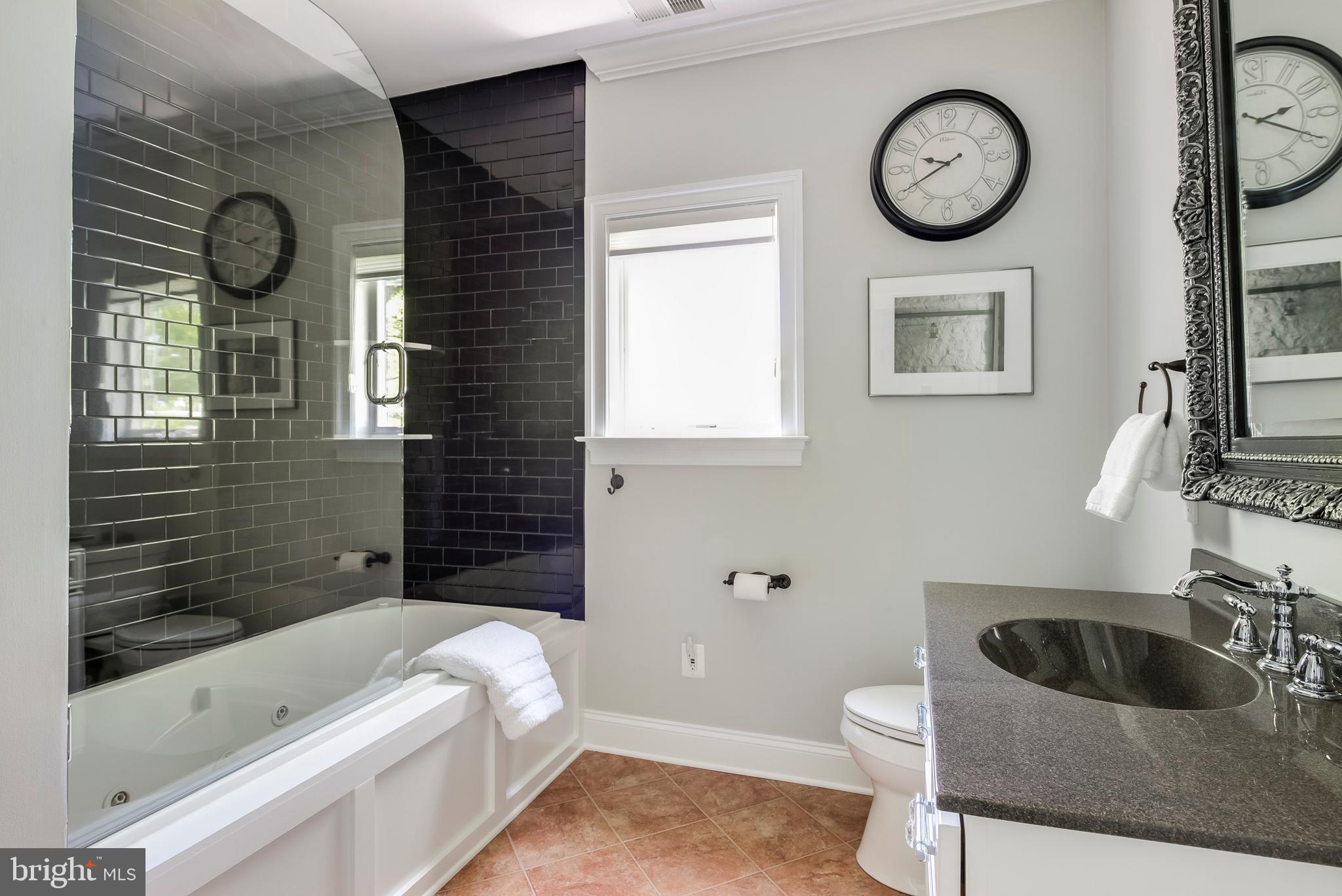 OAKWOOD - Residential