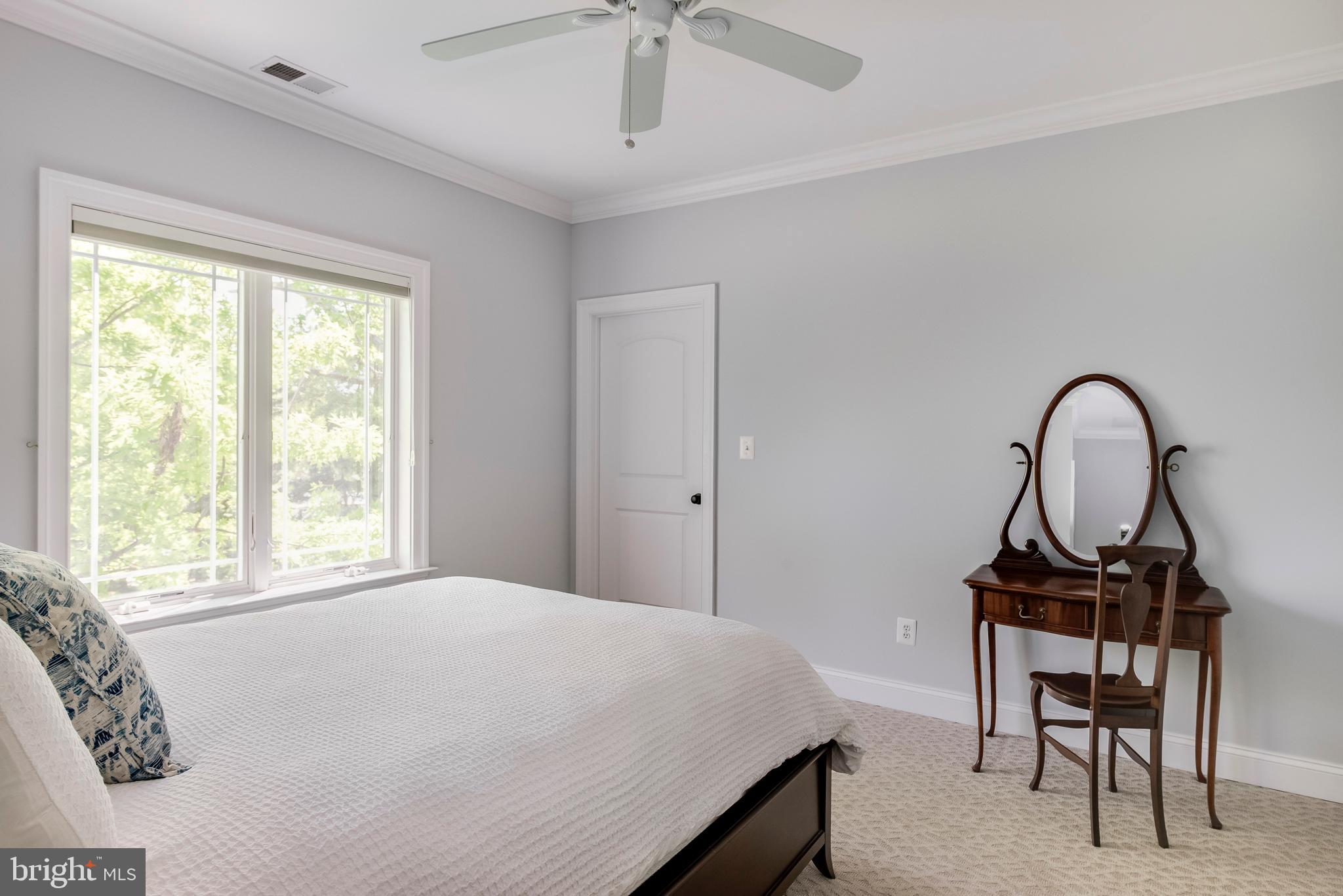 OAKWOOD - Residential