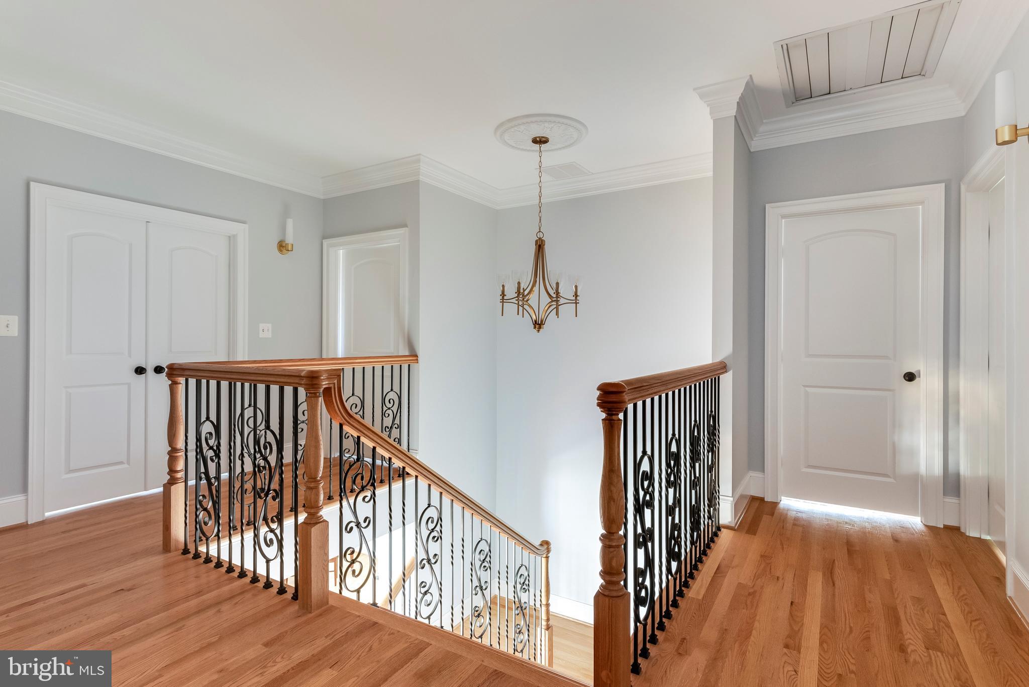 OAKWOOD - Residential