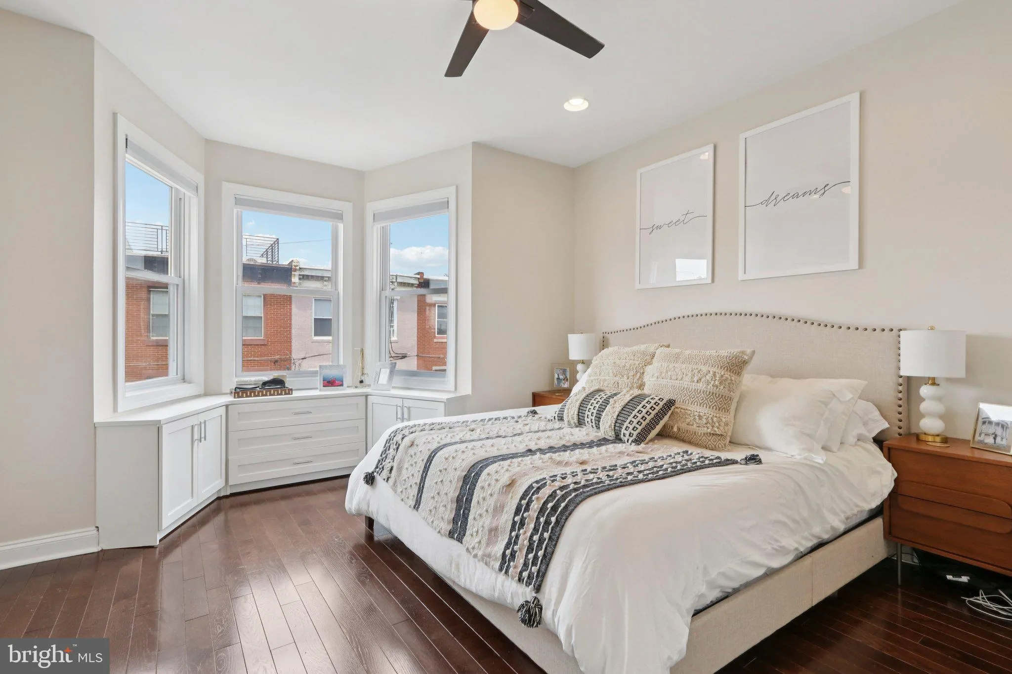 Philadelphia, Pennsylvania 19146, United States, 3 Bedrooms Bedrooms, ,3 BathroomsBathrooms,Residential,Active,159818