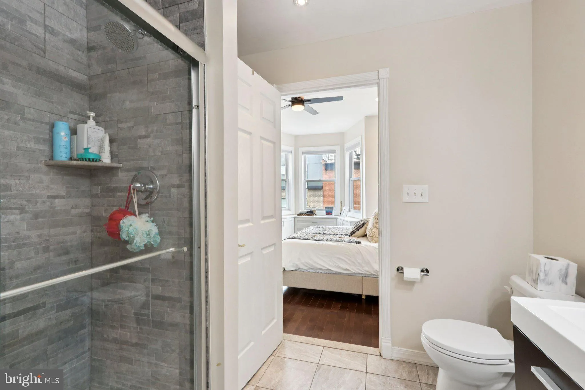 Philadelphia, Pennsylvania 19146, United States, 3 Bedrooms Bedrooms, ,3 BathroomsBathrooms,Residential,Active,159818