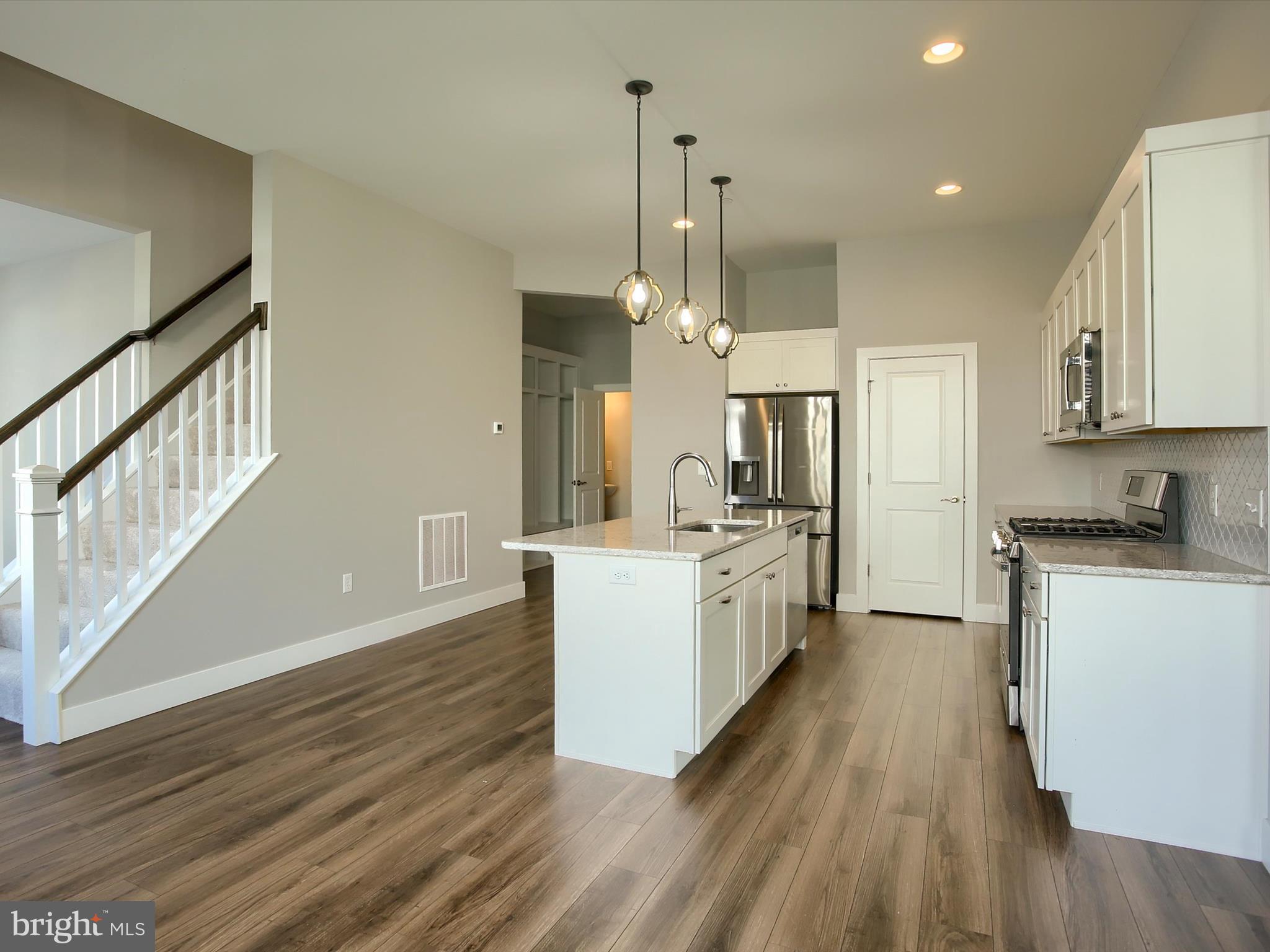 CORTLAND PARK AT WINDING HILLS - Residential