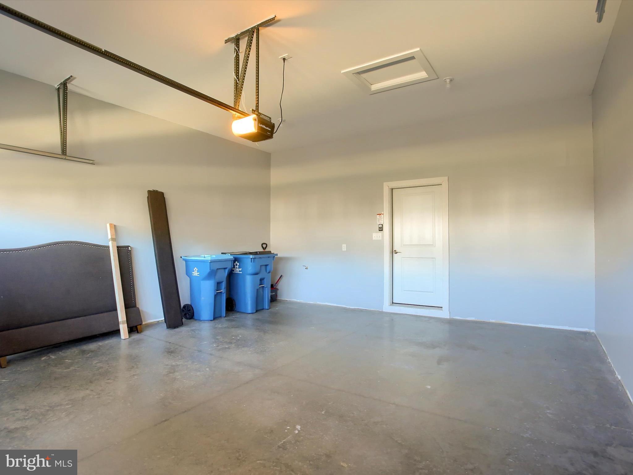 CORTLAND PARK AT WINDING HILLS - Residential