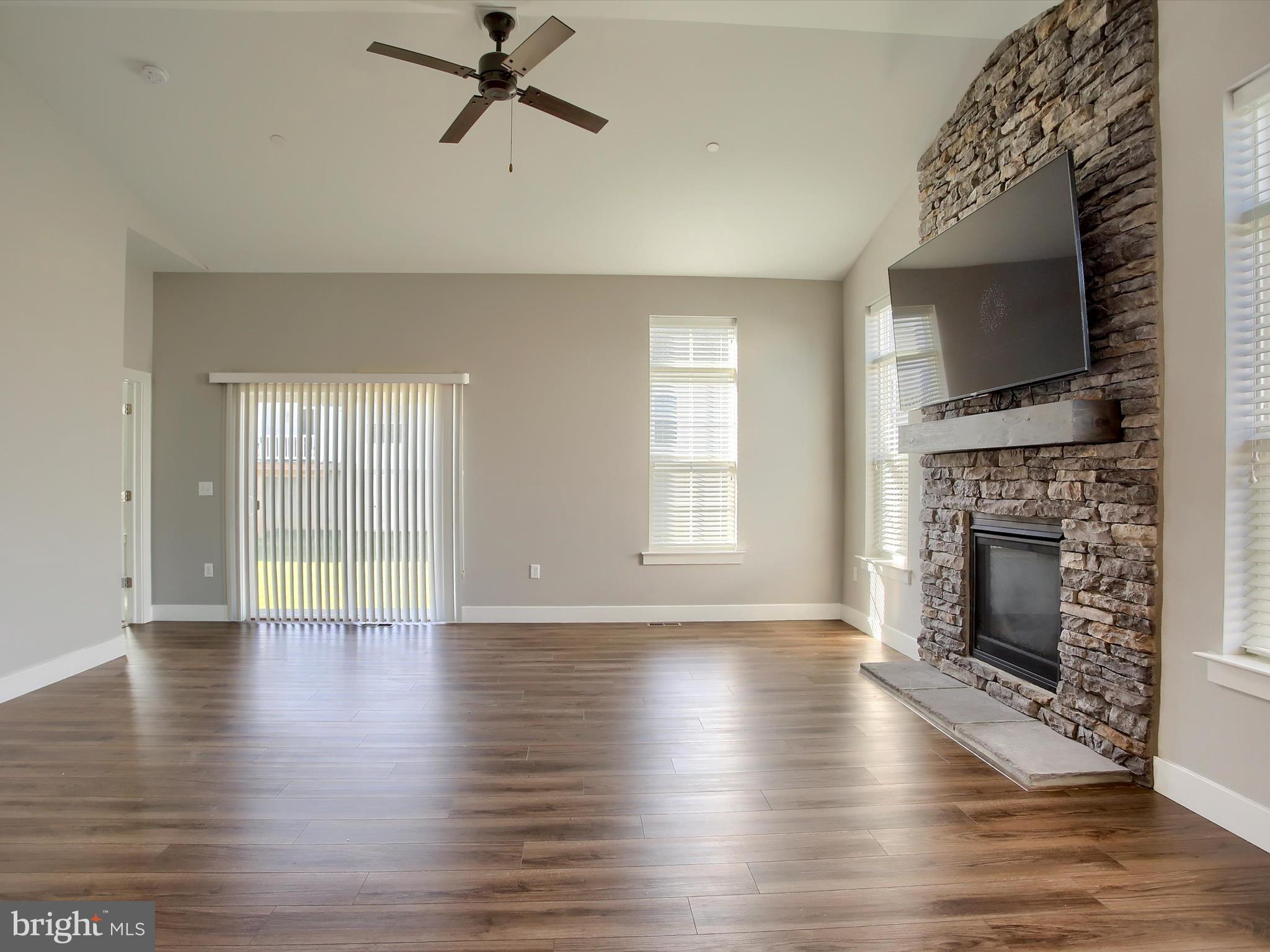 CORTLAND PARK AT WINDING HILLS - Residential