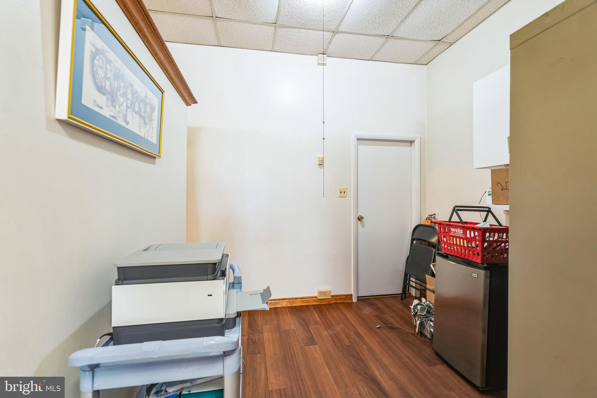 BUSTLETON - Commercial Sale