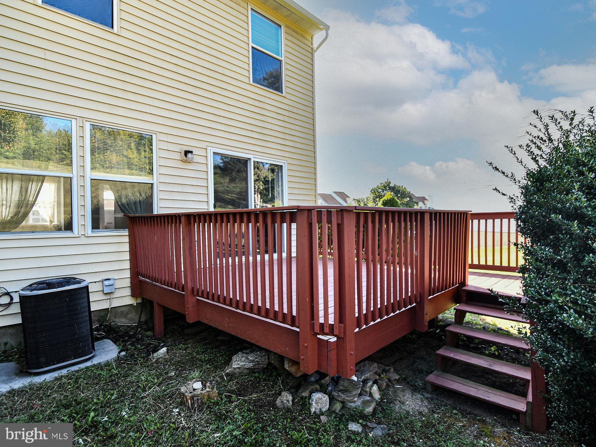 RIVER MILLS - Residential Lease