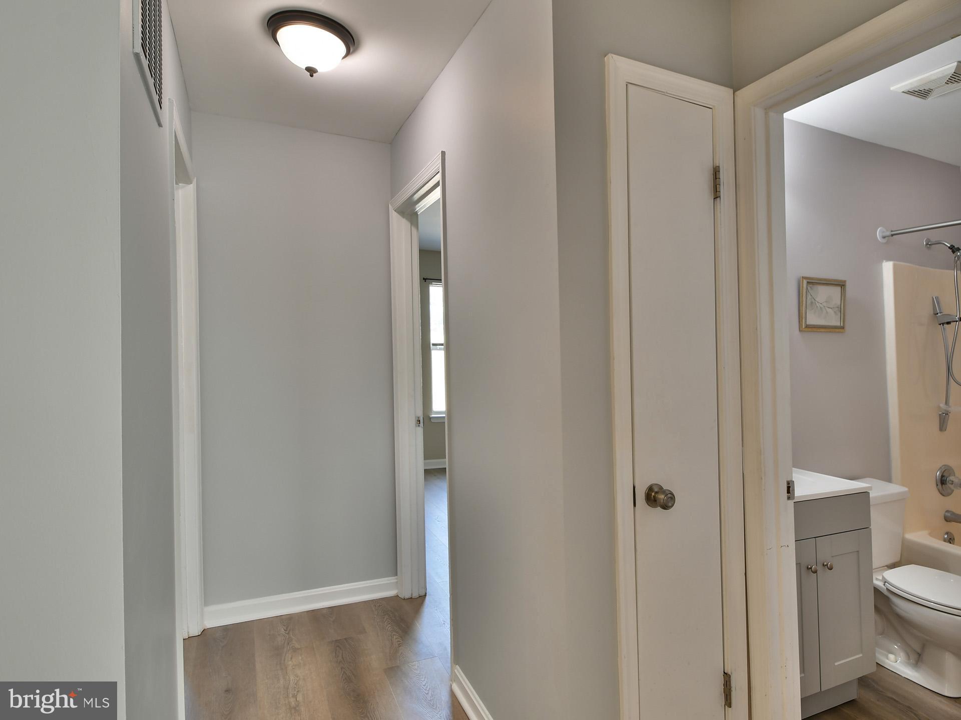 RIVER MILLS - Residential Lease