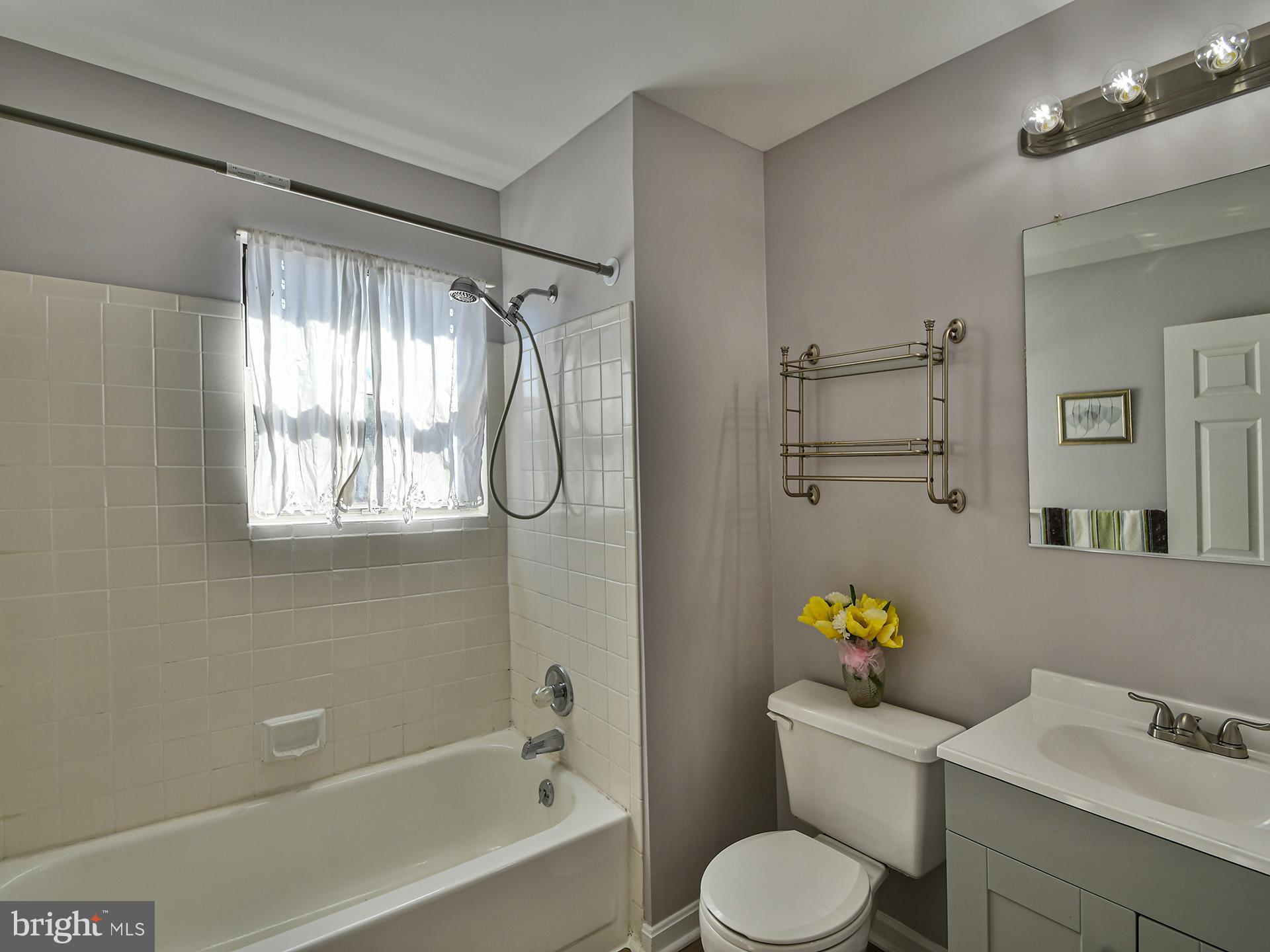 RIVER MILLS - Residential Lease