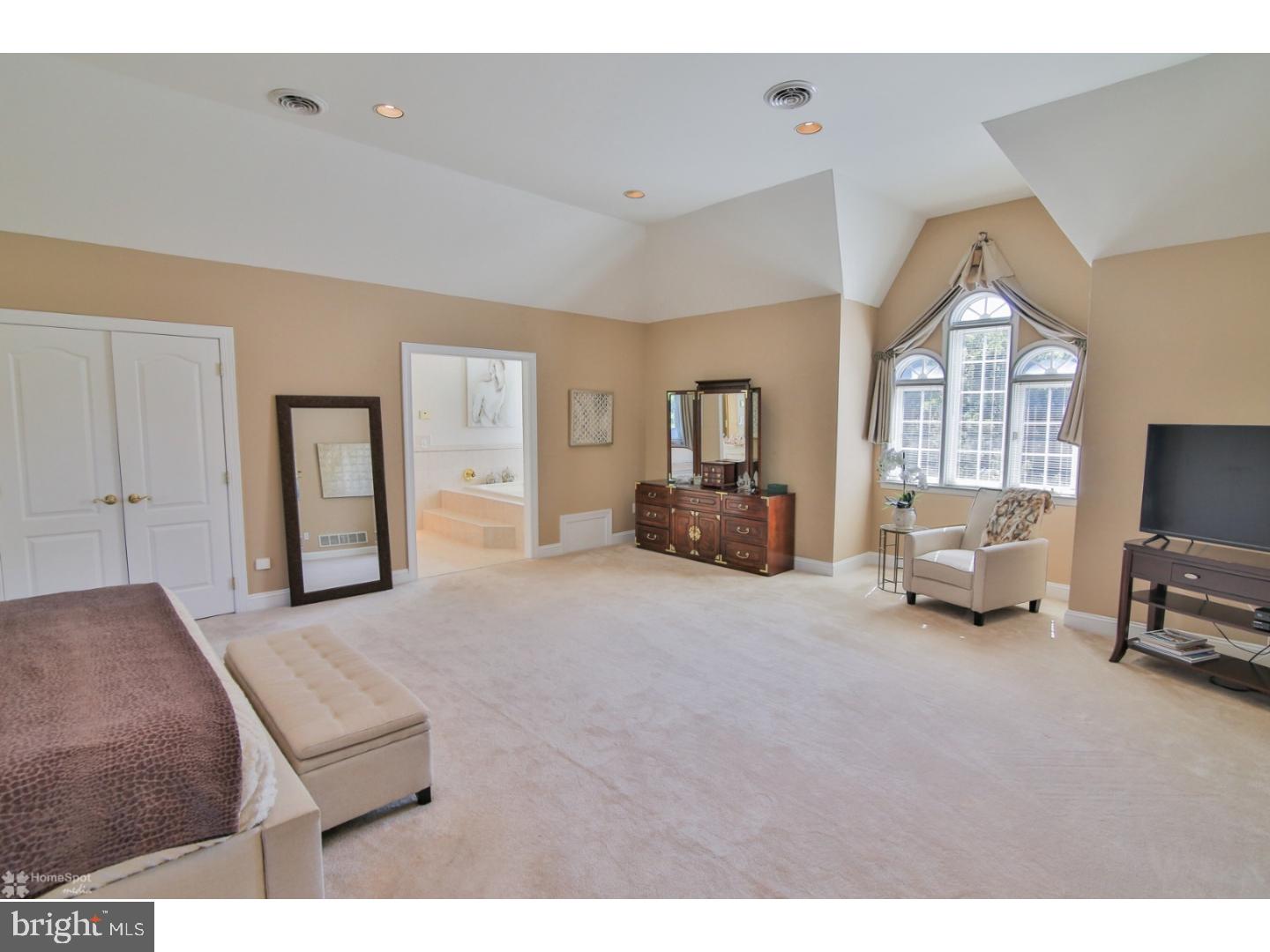BRIDLE PATH CROSSING - Residential