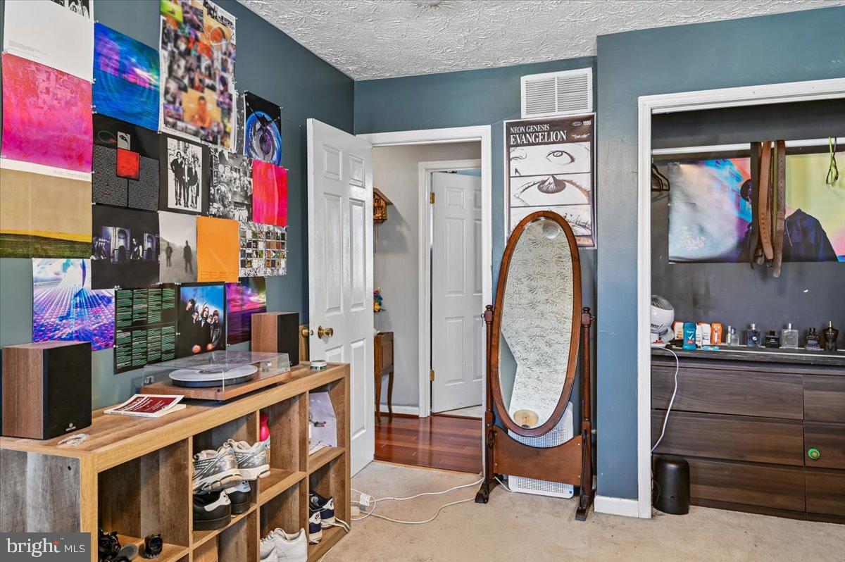 SEVERN VILLAGE - Residential